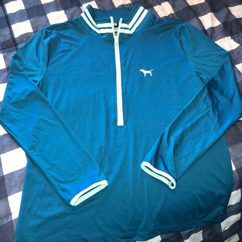 VS PINK ULTIMATE Crewneck